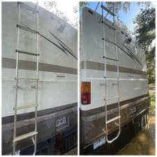 Algae-covered-RV-Washing-in-Summerdale-AL 0
